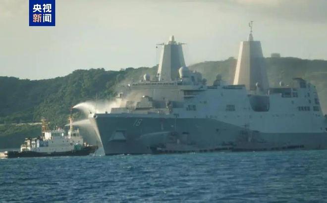 续烧了12小时美军反复求助日方支援；现场画面曝光K8凯发集团驻日美军万吨舰艇突发火灾细节披露：持(图4)
