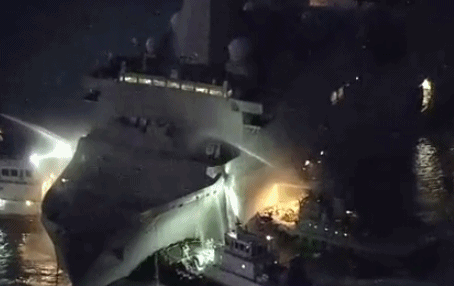 续烧了12小时美军反复求助日方支援；现场画面曝光K8凯发集团驻日美军万吨舰艇突发火灾细节披露：持(图5)